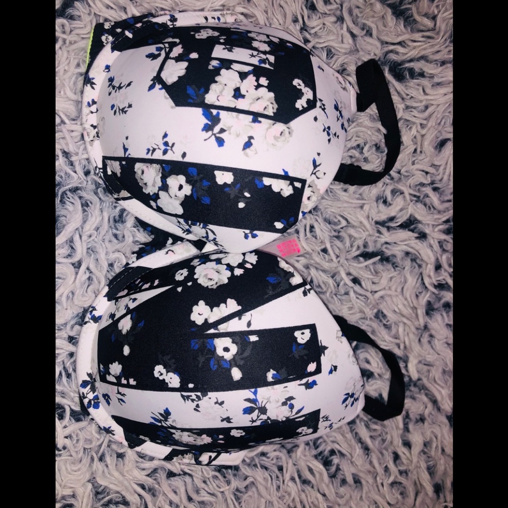 Size 32DD